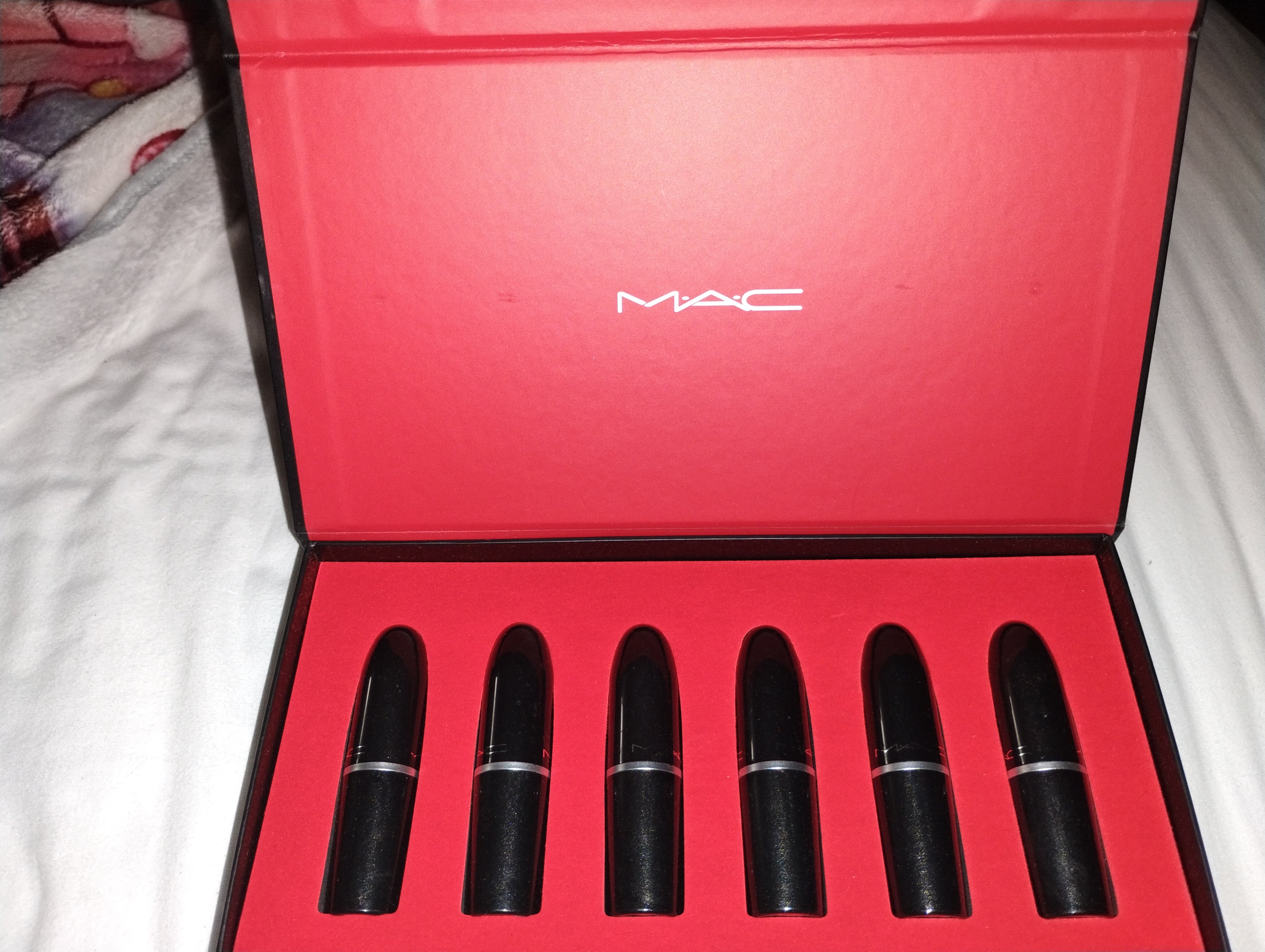 Brand new 6pc lipstick set